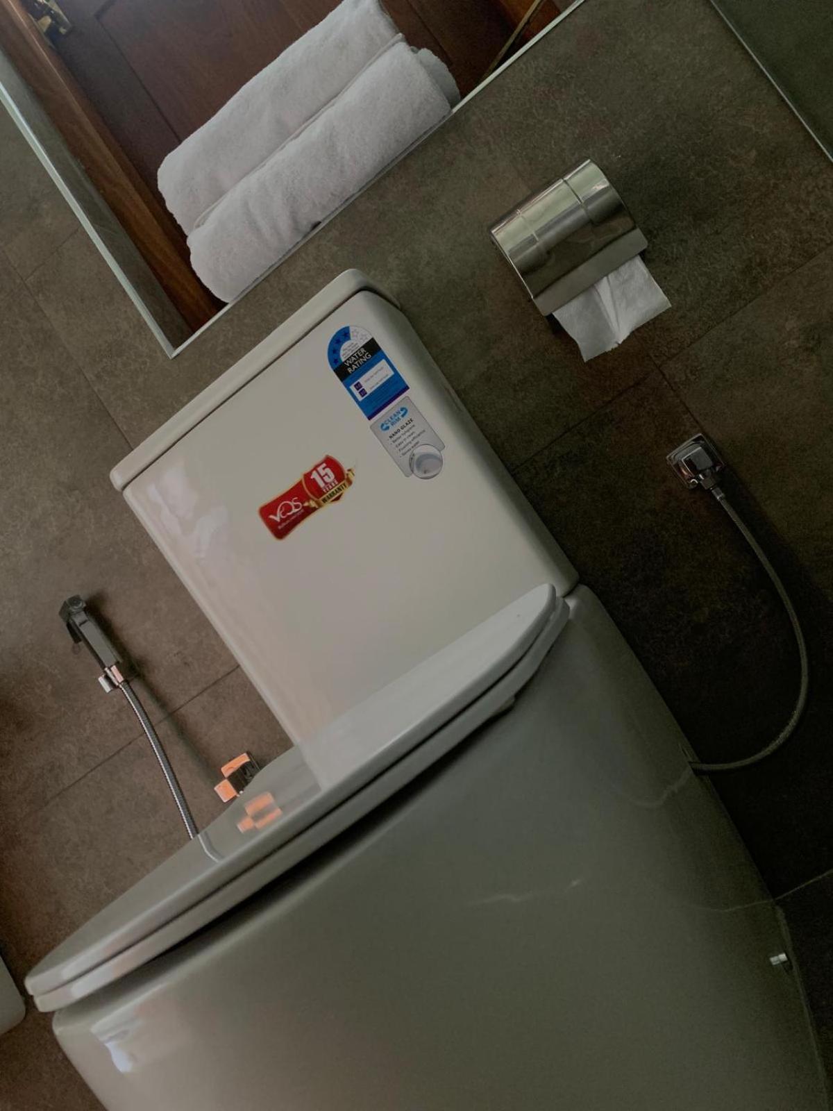 Sebastian Transit Villa With Free Shuttle Service To Airport Kotugoda 외부 사진